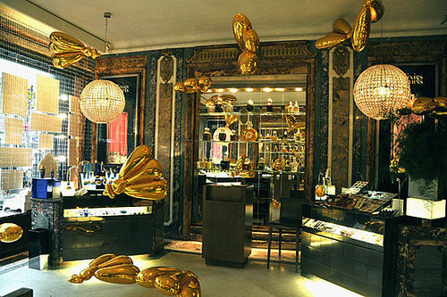 Guerlain Celebrates 180 Years With "The Revival of Time" Guerlain Celebrates 180 Years With "The Revival of Time"