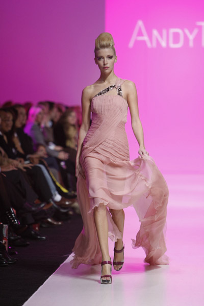 L'Oreal Toronto Fashion Week: The-Anh's Spring 2009 L'Oreal Toronto Fashion Week: The-Anh's Spring 2009