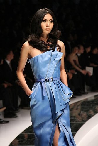 Beijing: Versace Spring 09 Beijing: Versace Spring 09