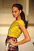 Fashion In 50 Seconds 12/09/08 Oscar Pre-Fall, Urban Wimps Out,  Retailer Woes, Doo Ri Diffuses