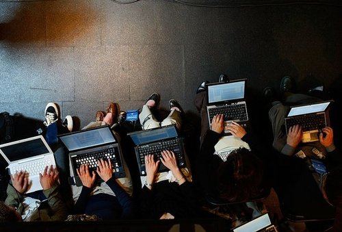 Make It Work! White House Adjusts to Outdated Tech