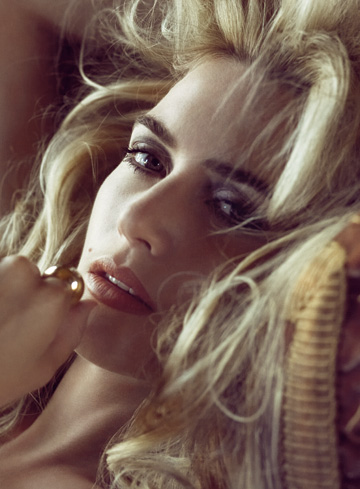 Great article on Kate Winslet!