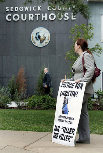 Citizens Start Grand Jury Investigation of Abortion Doctor