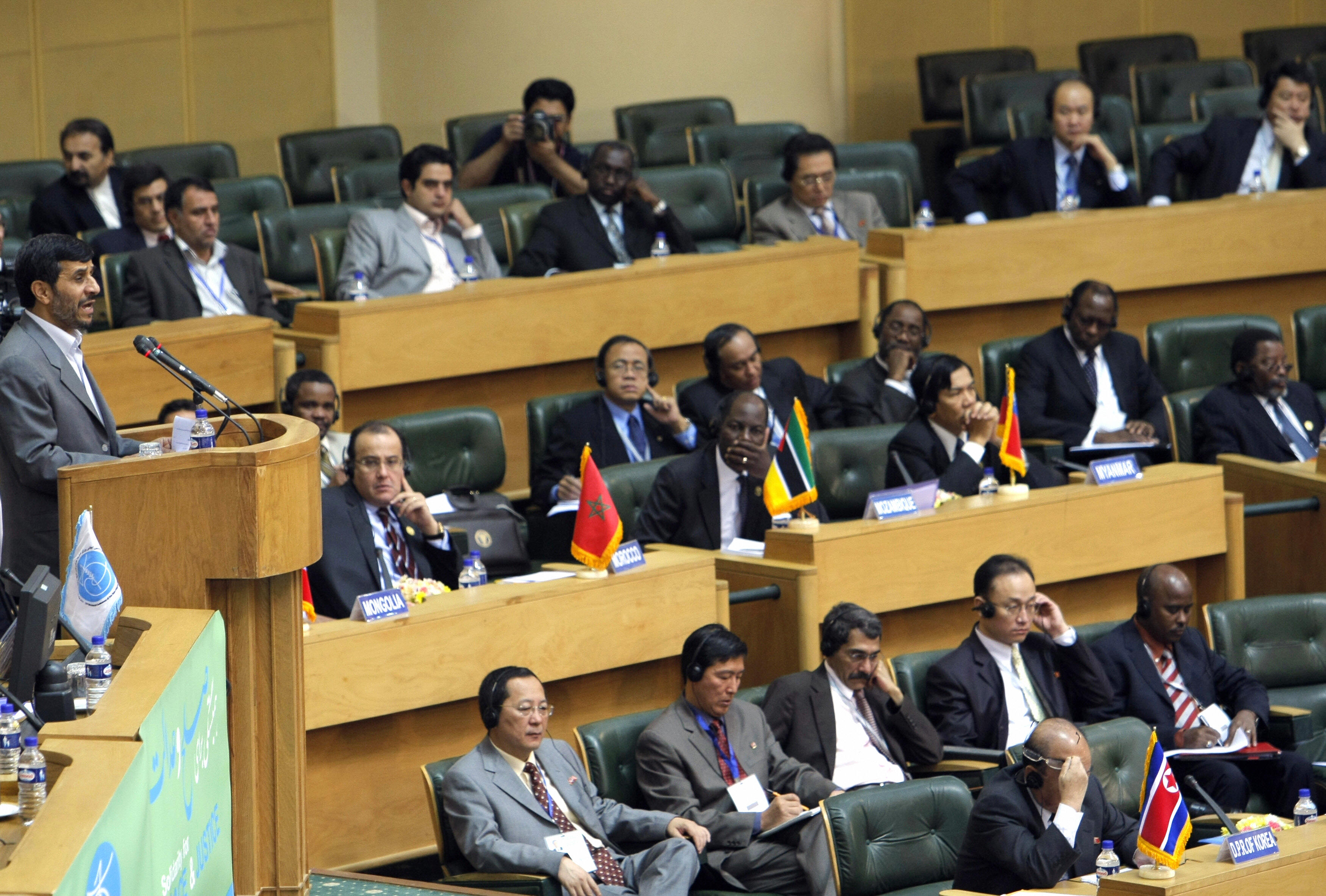 Iranian President Mahmoud Ahmadinejad delivers his speech. Iranian President Mahmoud Ahmadinejad delivers his speech.