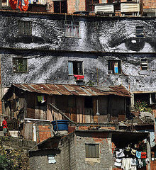 Photos on Impoverished Houses Show Women Are Heroes