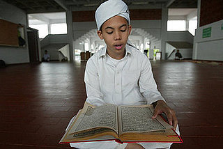US Plant Fires Praying Workers, Denmark Stops Fasting Kids 