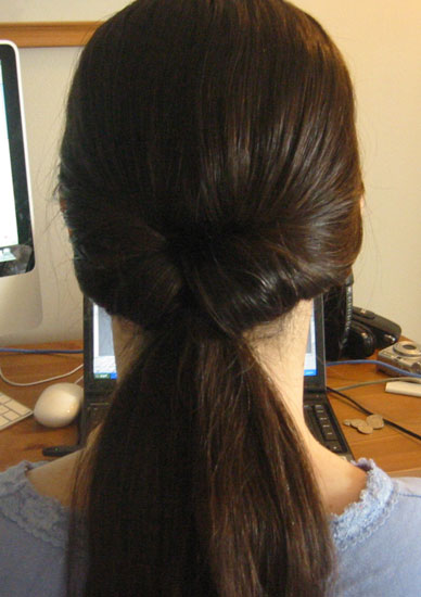 Optional: Loosen twist by softly separating with fingers. Optional: Loosen twist by softly separating with fingers.
