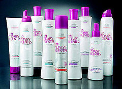 Daisy Fuentes To Launch Hair Care Line