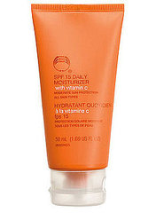 Review of The Body Shop Vitamin C Moisturizer SPF 15