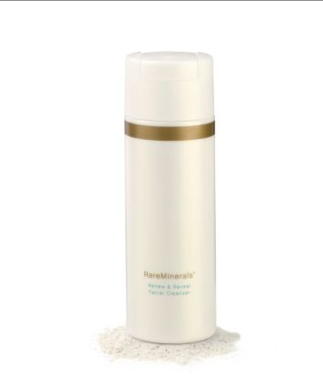 A travel-friendly cleanser A travel-friendly cleanser