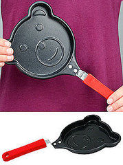 Delilicious: Mini Bear Smile Skillet Delilicious: Mini Bear Smile Skillet