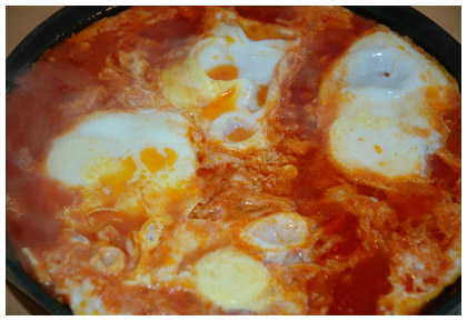 Spicy Saturday Morning:  Shakshuka