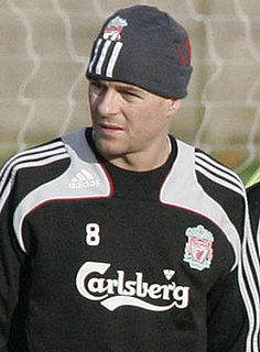 Sugar Bits — Steven Gerrard Arrested After Bar Brawl