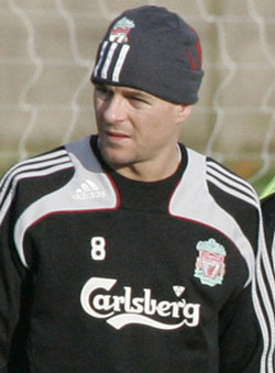 Sugar Bits — Steven Gerrard Arrested After Bar Brawl