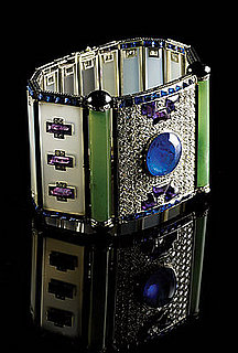 On Our Radar: Jewellery Gallery Opening at V&A