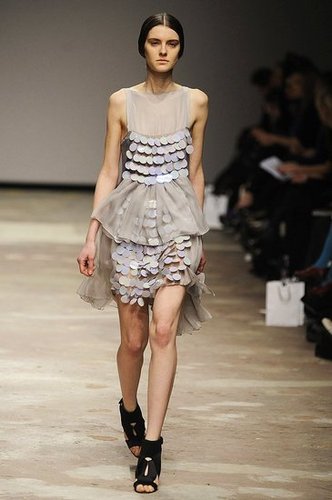 Autumn Winter Catwalk trends - Oversize Sequins or Paillettes at Christopher Kane