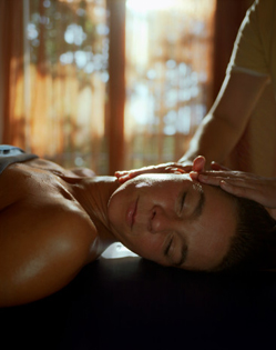 Ayurvedic Massage Combats Adult Acne, Makes You Look Younger and Reduces Signs of Stress on Your Skin