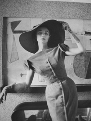 Dorian Leigh, for Elle collections Haute Couture, photograph by George Dambier, 1955. Dorian Leigh, for Elle collections Haute Couture, photograph by George Dambier, 1955.