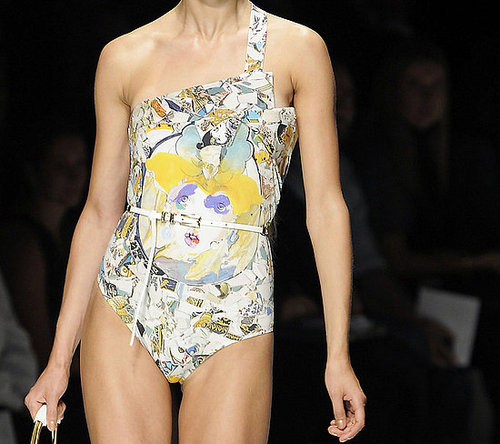 Julie Verhoeven Takes on the Medusa for Versace Spring 2009 Julie Verhoeven Takes on the Medusa for Versace Spring 2009