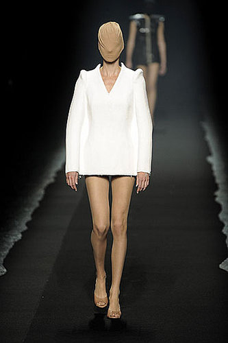 Martin Margiela Looks Back over Twenty Maison Years for Spring 2009 Martin Margiela Looks Back over Twenty Maison Years for Spring 2009