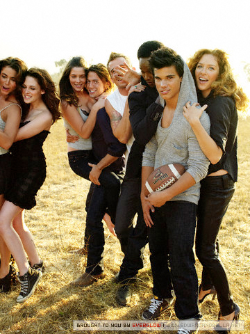 Even More Vanity Fair Outakes Of Twilight Cast Previous Next