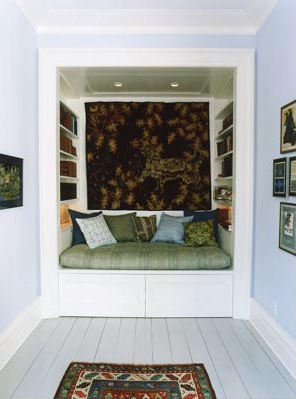 Before and After: A Cozy Nook