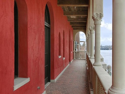 This Just In: Richard Gere Puts an Asset on Market