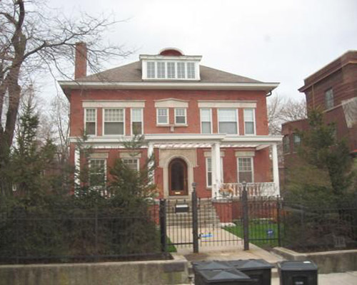 Guess Which Presidential Candidate Lives Here? Guess Which Presidential Candidate Lives Here?