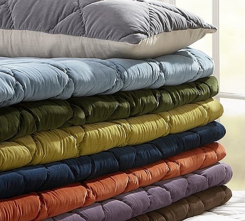 Steal of the Day: Pottery Barn Velvet Linen Quilt and Sham 