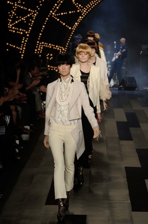 New York Fashion Week, Fall 2009: Phillip Lim New York Fashion Week, Fall 2009: Phillip Lim
