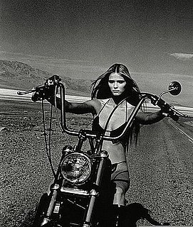 Model Muse: Carmen Kass