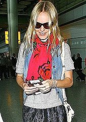 Photo of Kate Bosworth Wearing Denim Vest at LAX Airport Photo of Kate Bosworth Wearing Denim Vest at LAX Airport