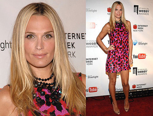 Molly Sims Attends 2009 Webby Awards Wearing Sequined Red and Pink Marchesa Dress