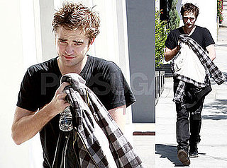 Photos of Robert Pattinson Out in LA 2009-03-04 07:00:00