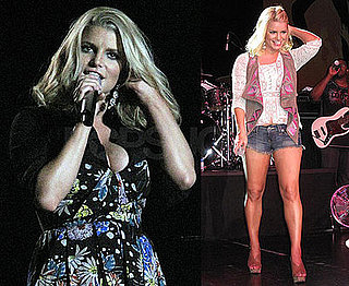 Jessica Simpson Serenades Shamu