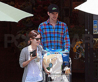 Photo Slide of Rachel Bilson and Hayden Christensen at a Whole Foods in LA