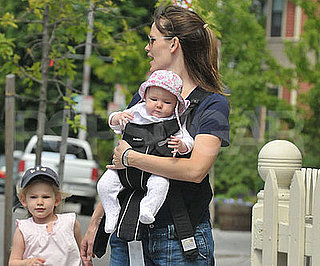 Photo Slide of Jennifer Garner with Seraphina and Violet Affleck in Boston