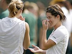 Exercising Outside? Don't Forget the Sunscreen Exercising Outside? Don't Forget the Sunscreen