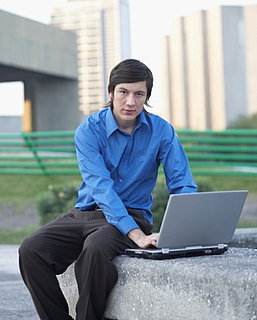 Tech Dating 101: Why Is He Using FB to Get to Know Me? 