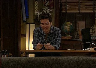 Ted Violates the Three-Day Texting Rule on How I Met Your Mother