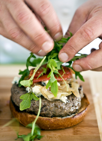 Yummy Links: From Burgers to Bacon