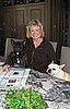 Francesca and Sharkey Begin Bloggin': In the LINK of an Eye!