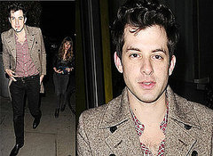 Photos Of Mark Ronson Who's Helping Out Amy Winehouse On New Tracks, With Tennessee Thomas, Jamie Reynolds, Cory Kennedy Photos Of Mark Ronson Who's Helping Out Amy Winehouse On New Tracks, With Tennessee Thomas, Jamie Reynolds, Cory Kennedy