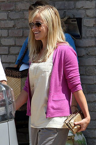 Sunglasses for Heart Shaped Face in Style of Reese Witherspoon
