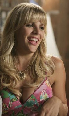 Cougar Town Style: Laurie Keller
