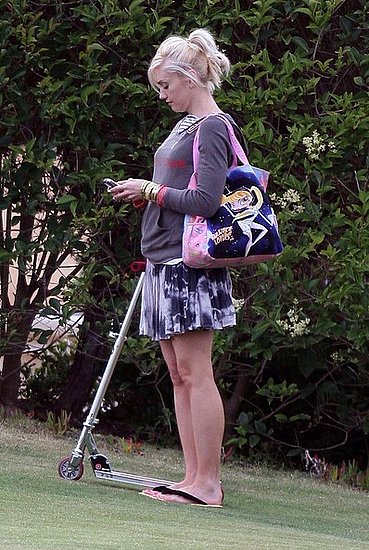 More pics of Gwen and her boys