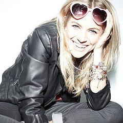 more of Sienna Miller Nylon mag pics-august 09