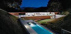 Cool Idea: Another Way to Work With a Landscape Cool Idea: Another Way to Work With a Landscape