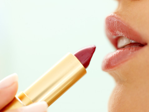 The How-To Lounge: Make Your Lipstick Last