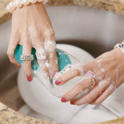 The How-To Lounge: Cleaning your Jewelry 